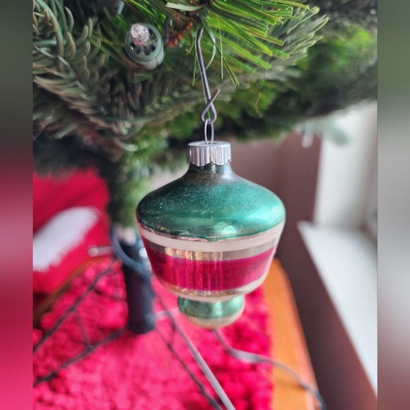 Vintage Glass Christmas Ornaments Set - Picture 9 of 9